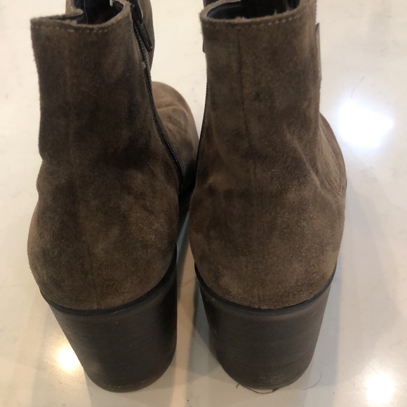 Practically NWOB Mephisto Graziela Brown Suede GENUINE LEATHER Ankle Boots Sz 8 - Picture 3 of 8